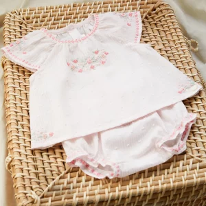 Ensemble broderie fleur tartine et chocolat